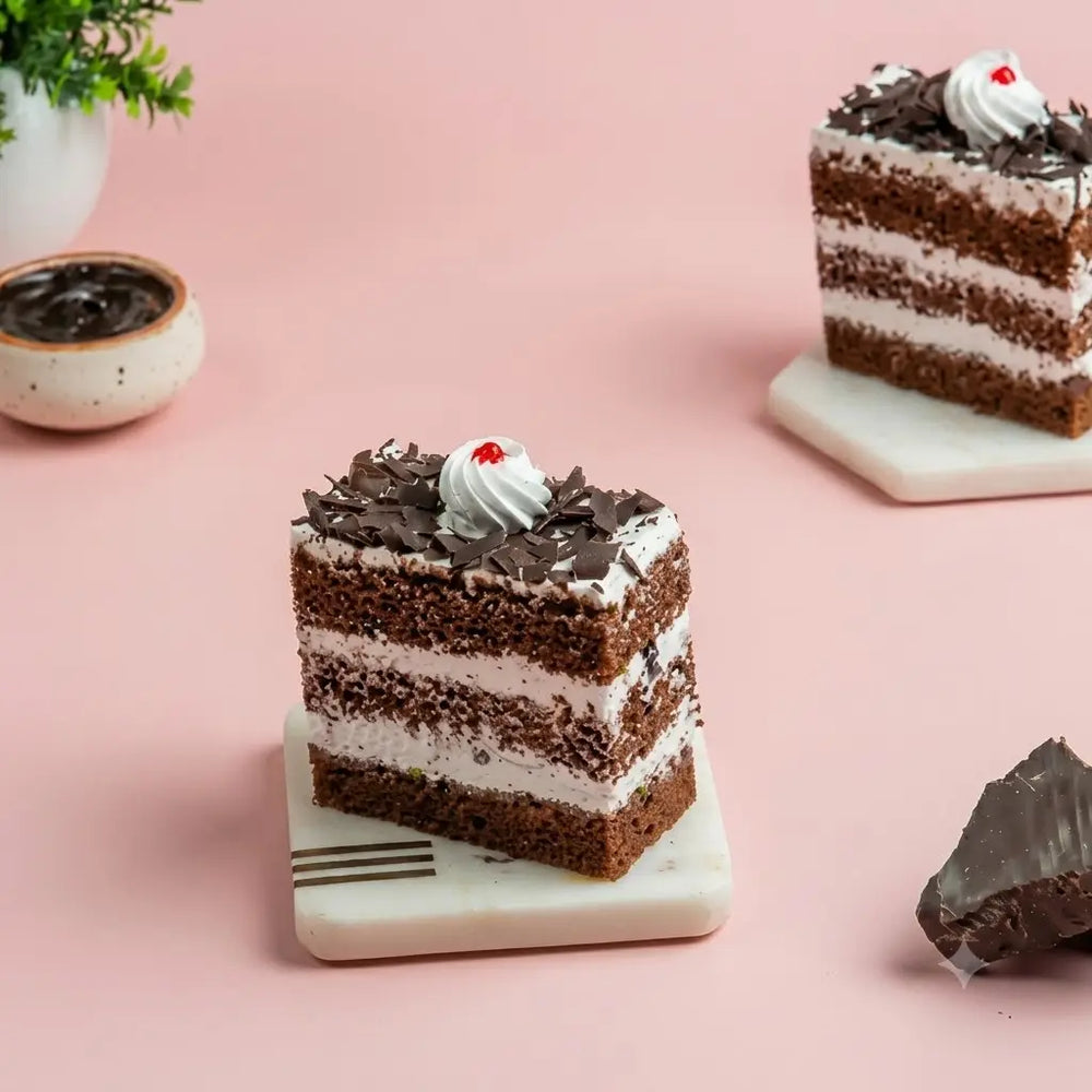 Black Forest Pastry (4Pc)